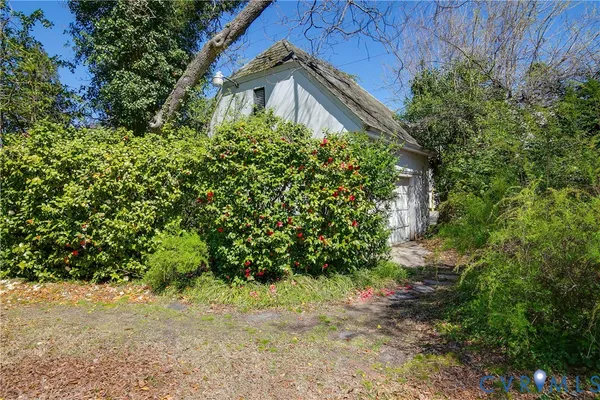 $400,000 | 1216 Main St Point, West Point, VA 23181