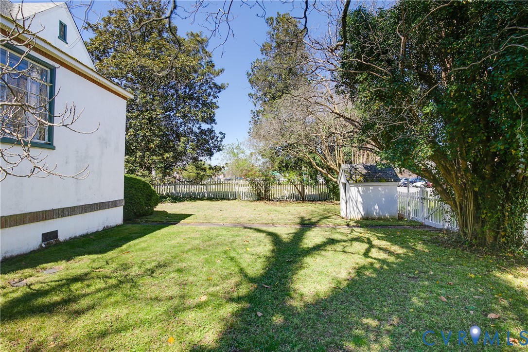 1216 Main St Point West Point, VA 23181 - Photo 48 of 50 Rear yard