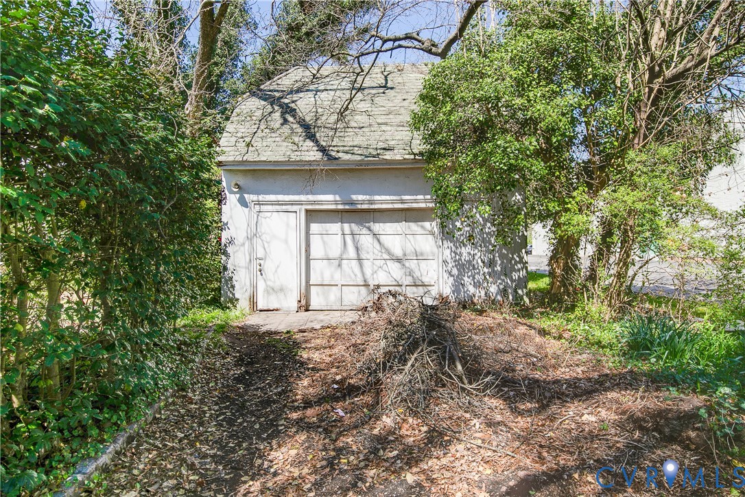 1216 Main St Point West Point, VA 23181 - Photo 50 of 50 Detached 1 car garage at end of long private drive
