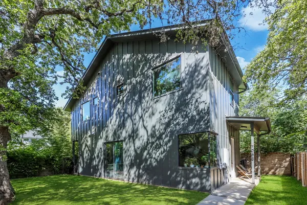 $355,000 | 706 Valdez Street, Unit 2, Austin, TX 78741