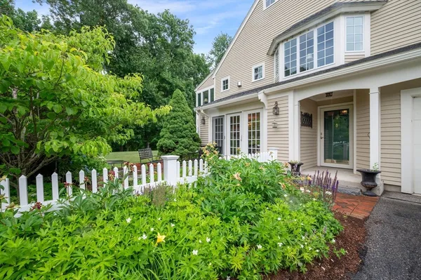 $610,000 | 47 Great Hill Drive, Unit 47, Topsfield, MA 01983