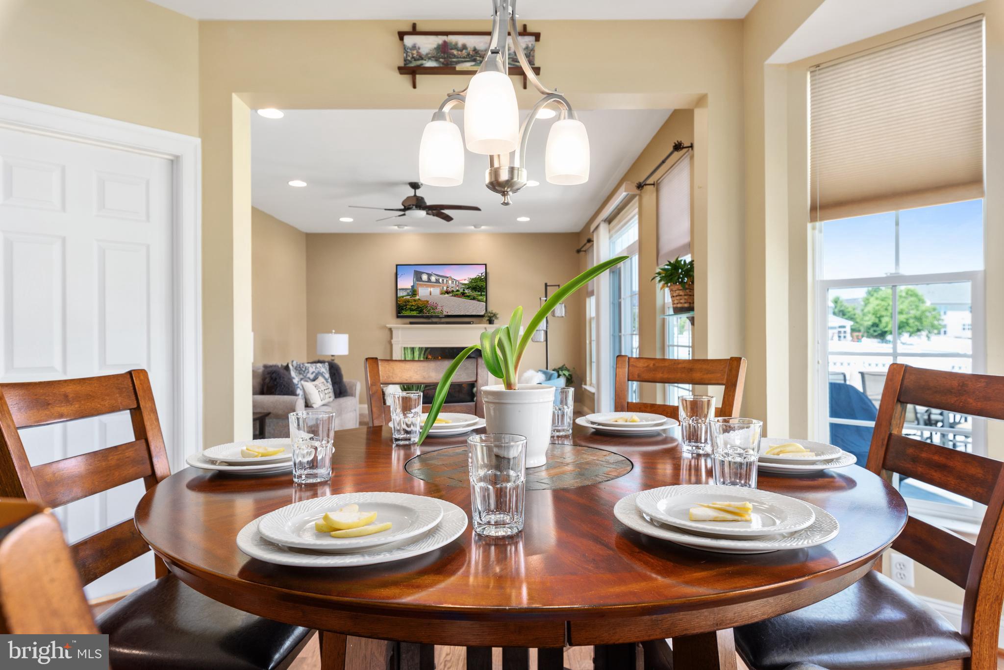 610 Sand Road Severn, MD 21144 - Photo 14 of 43 Breakfast area off kitchen