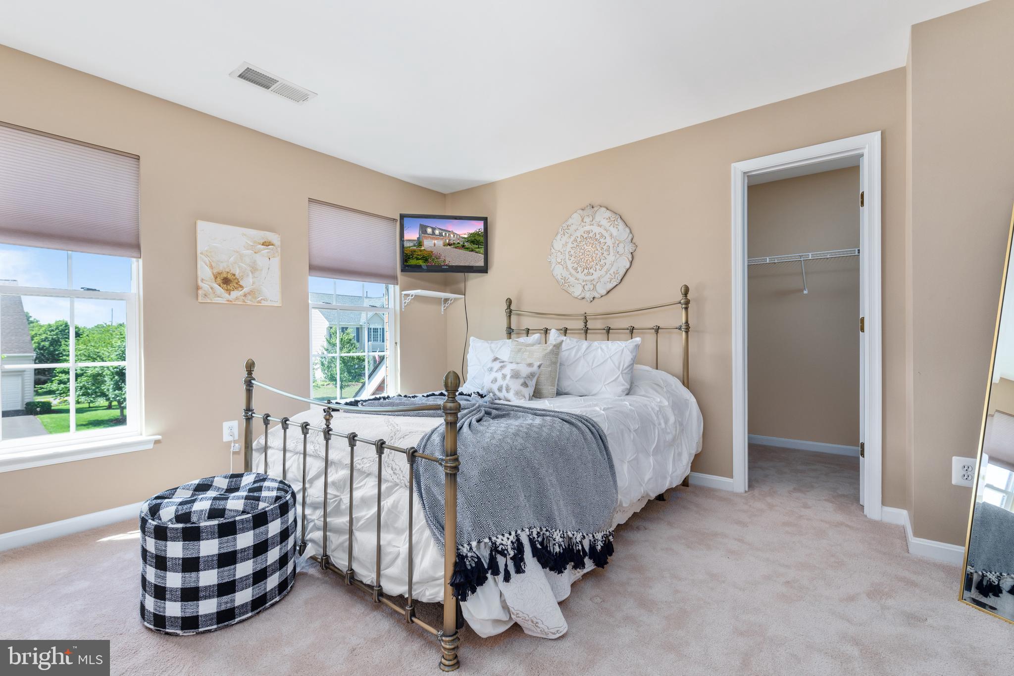 610 Sand Road Severn, MD 21144 - Photo 24 of 43 2nd Spacious bedroom