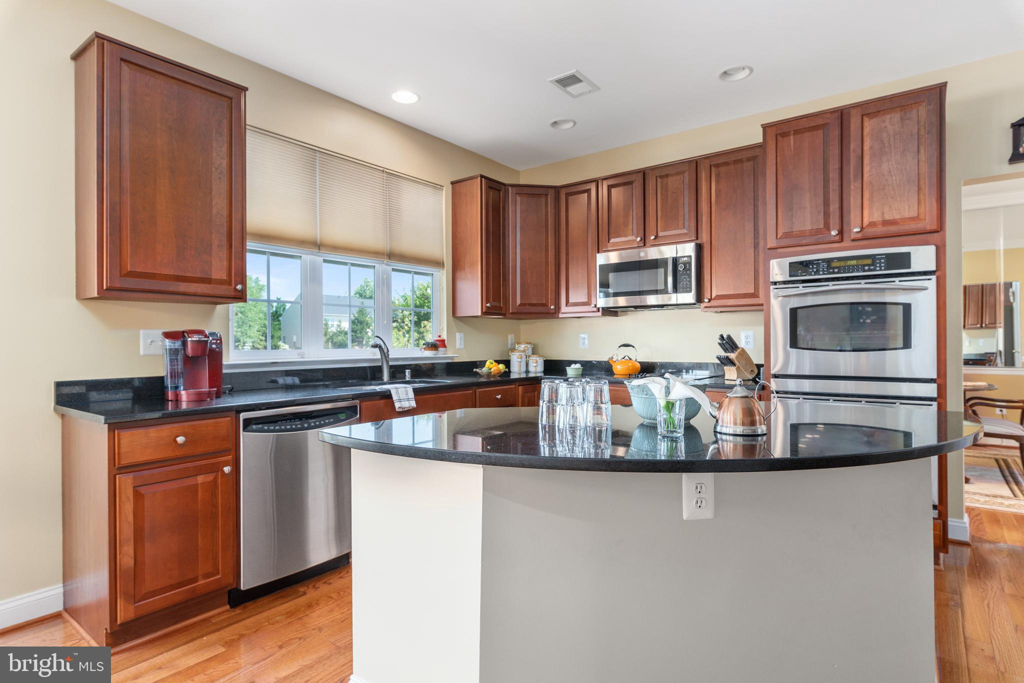 610 Sand Road Severn, MD 21144 - Photo 10 of 43 Expansive open kitchen