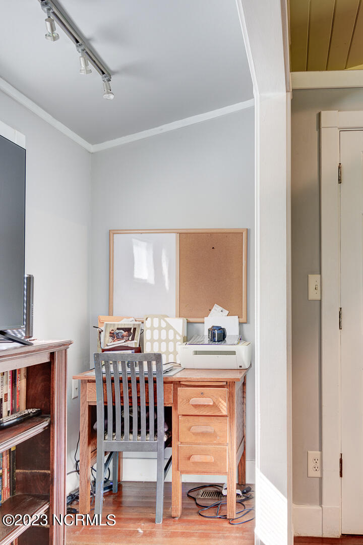 217 Gibbs Road New Bern, NC 28560 - Photo 34 of 73 Perfect Nook to tuck away your desk