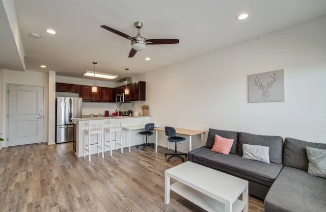 $195,000 | 1207 Grand W Boulevard, Unit 3E, Katy, TX 77449