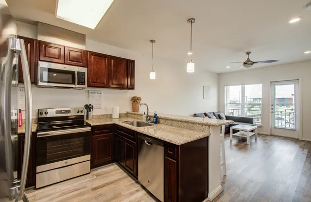 $195,000 | 1207 Grand W Boulevard, Unit 3E, Katy, TX 77449