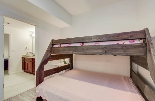 $195,000 | 1207 Grand W Boulevard, Unit 3E, Katy, TX 77449