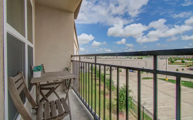 $195,000 | 1207 Grand W Boulevard, Unit 3E, Katy, TX 77449