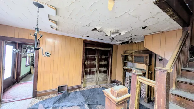 $14,900 | 1003 Central Avenue, Walhalla, ND 58282