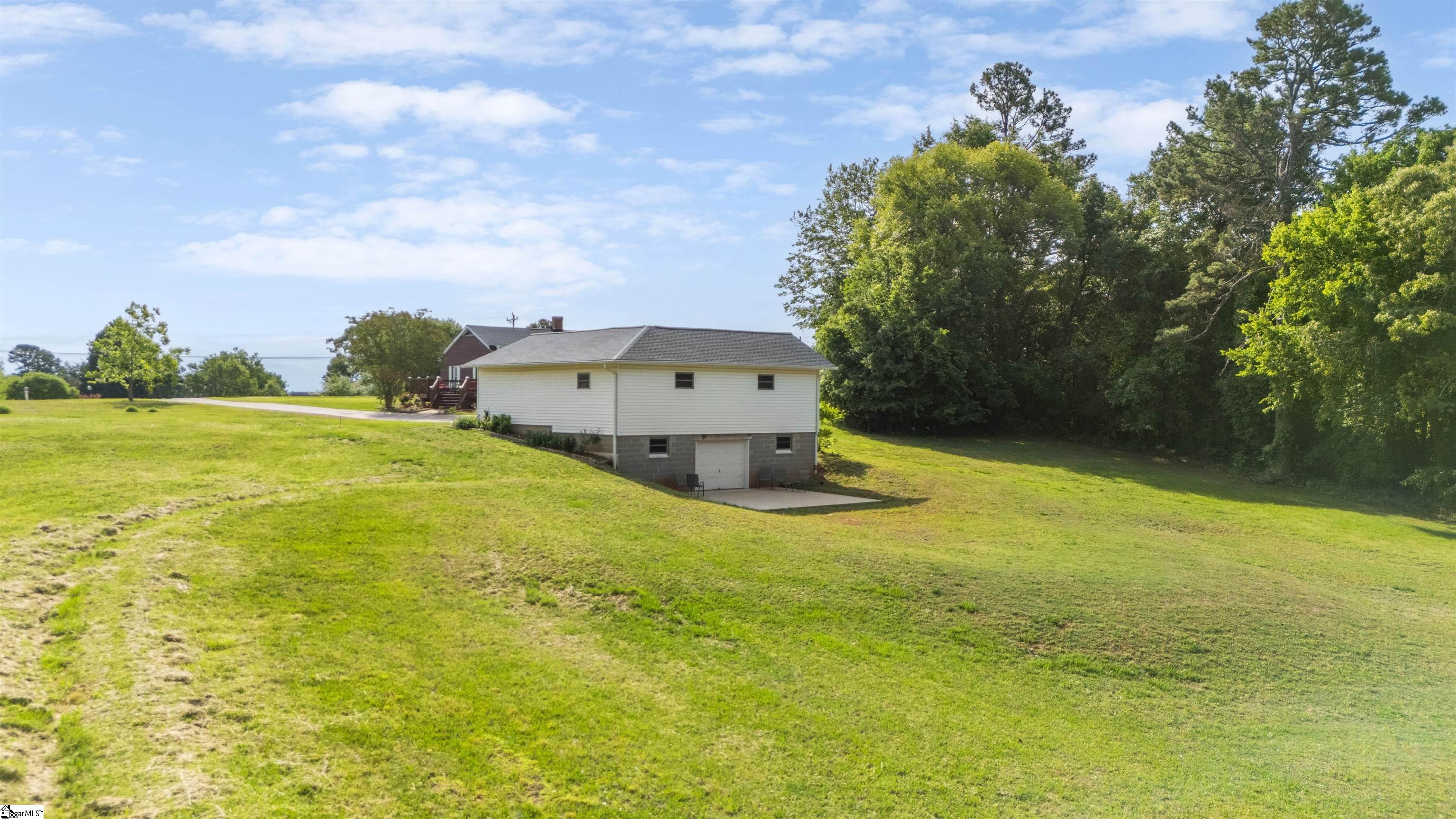 5741 Highway 357 Campobello, SC 29322 - Photo 36 of 39