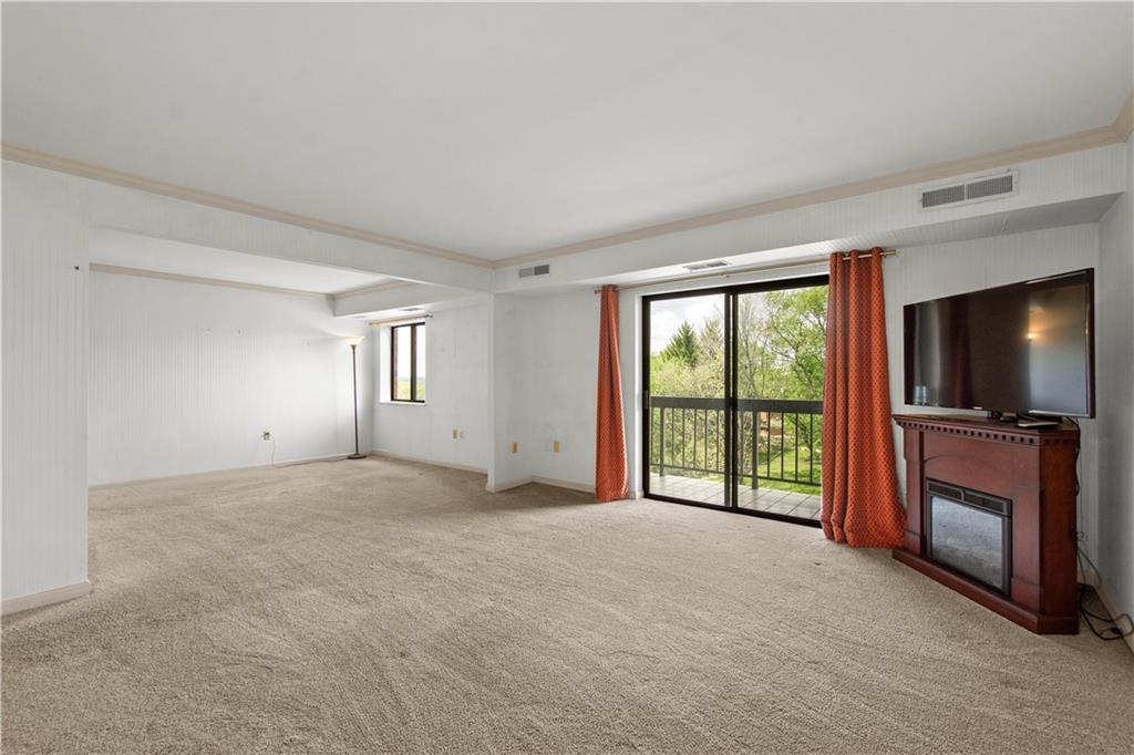 1500 Cochran Road, Unit 910 Pittsburgh, PA 15243 - Photo 12 of 38