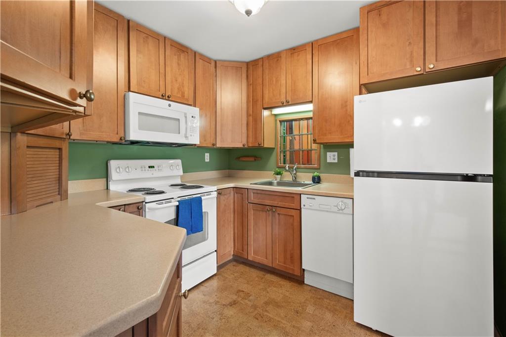 1500 Cochran Road, Unit 910 Pittsburgh, PA 15243 - Photo 18 of 38