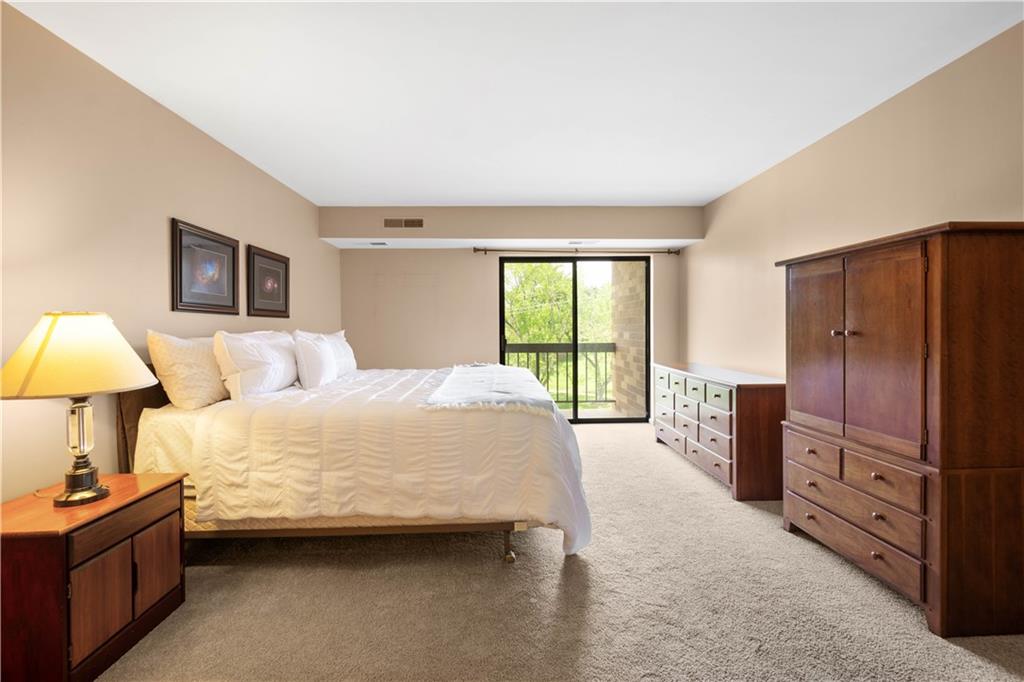 1500 Cochran Road, Unit 910 Pittsburgh, PA 15243 - Photo 21 of 38