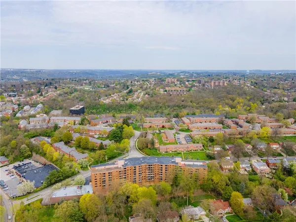 $255,000 | 1500 Cochran Road, Unit 910, Pittsburgh, PA 15243