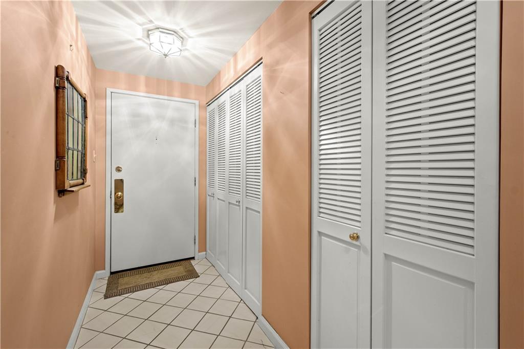 1500 Cochran Road, Unit 910 Pittsburgh, PA 15243 - Photo 5 of 38