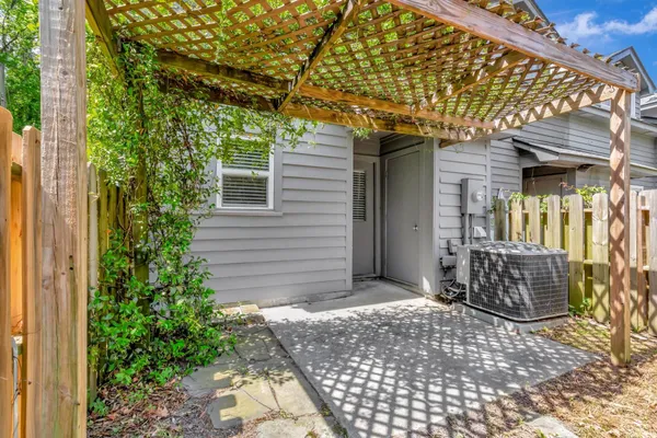 $1,650 | 4407 Great Oak Drive, North Charleston, SC 29418