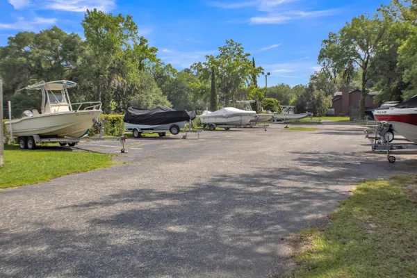 $1,650 | 4407 Great Oak Drive, North Charleston, SC 29418