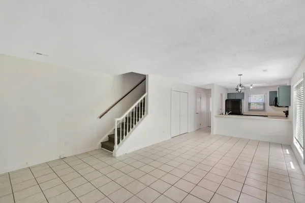 $1,650 | 4407 Great Oak Drive, North Charleston, SC 29418