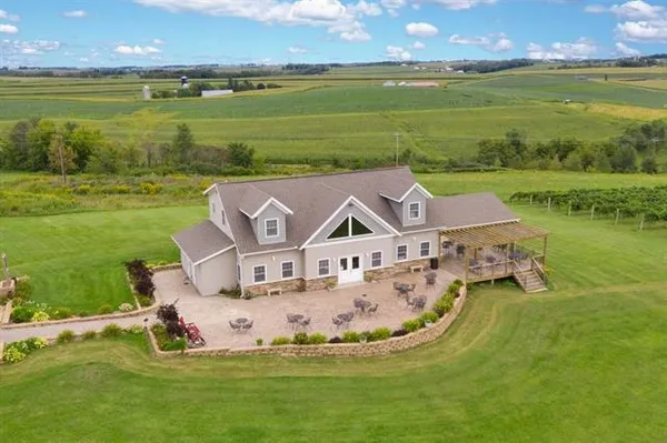 $3,275,000 | S3424 Peterson Lane, Viroqua, WI 54665