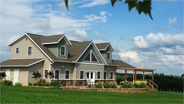 $3,275,000 | S3424 Peterson Lane, Viroqua, WI 54665