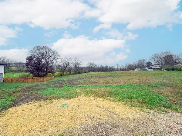 $38,000 | Lot 9 West Bourbon Street, Eldon, MO 65026