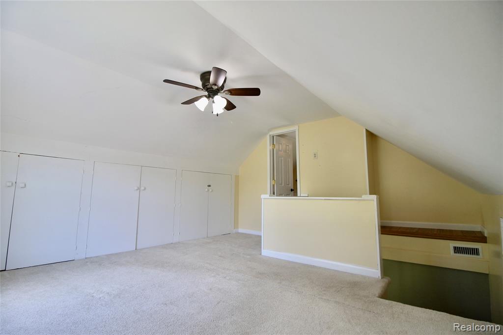 8372 Parshallville Road Fenton, MI 48430 - Photo 20 of 44