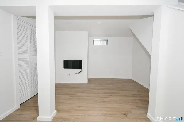 $1,850 | 421 Emmett Street, Unit 4, Bristol, CT 06010