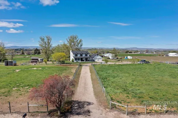 $750,000 | 17895 Fargo Road, Wilder, ID 83676
