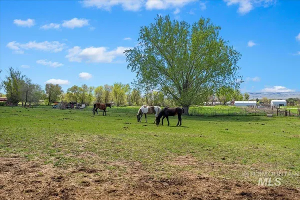 $750,000 | 17895 Fargo Road, Wilder, ID 83676