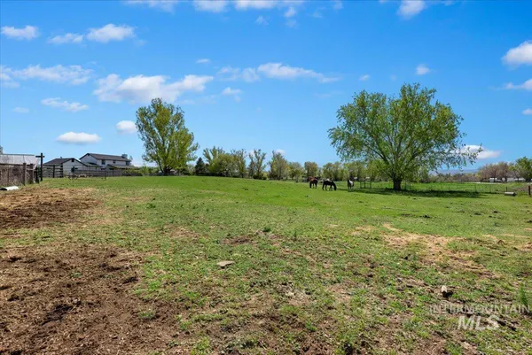 $750,000 | 17895 Fargo Road, Wilder, ID 83676