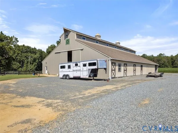 a view of a garage room
