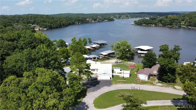 $365,000 | 29686 Lake Road 57, Warsaw, MO 65355