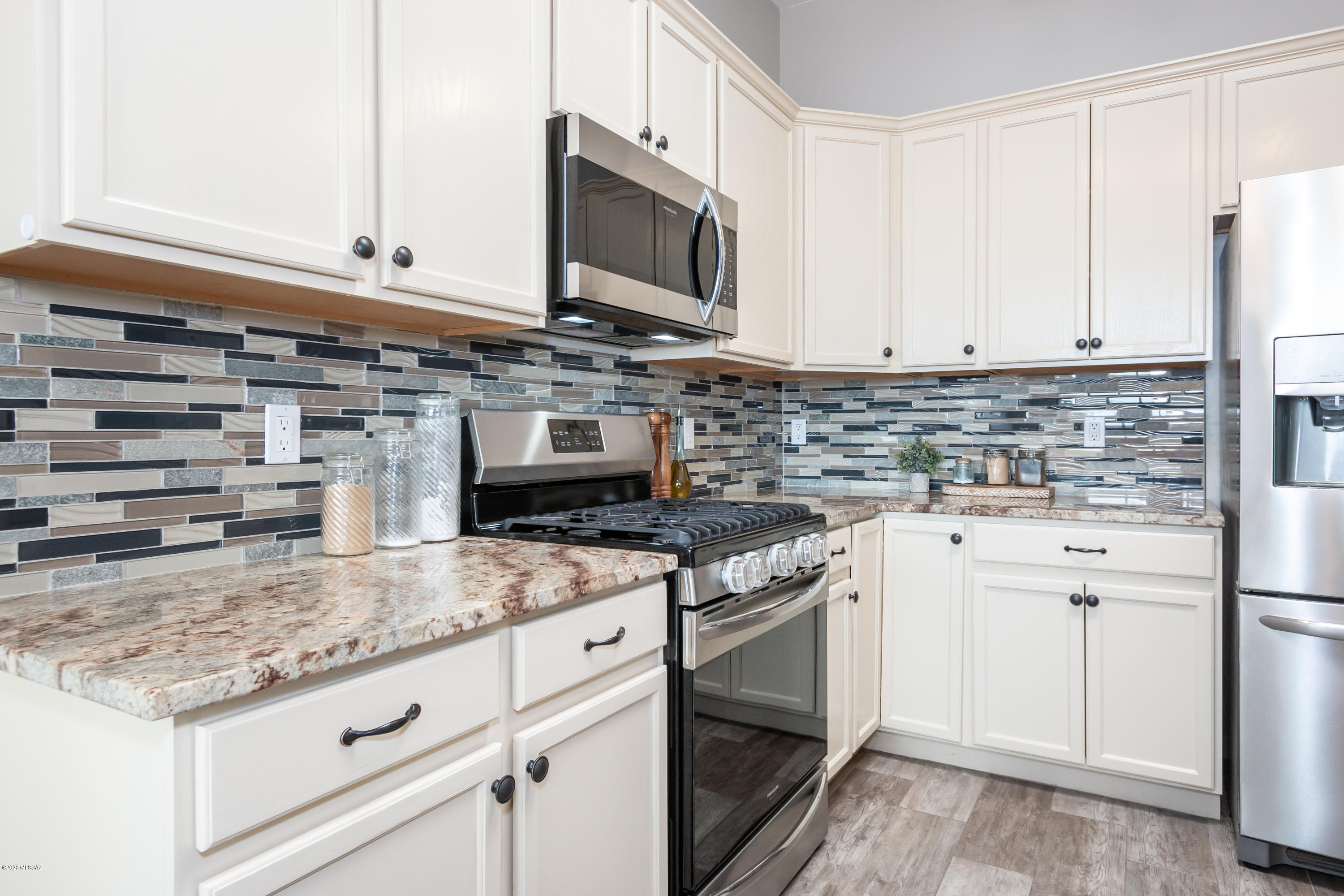 7472 West Sweet River Road Tucson, AZ 85743 - Photo 12 of 43 Gallery Image 12