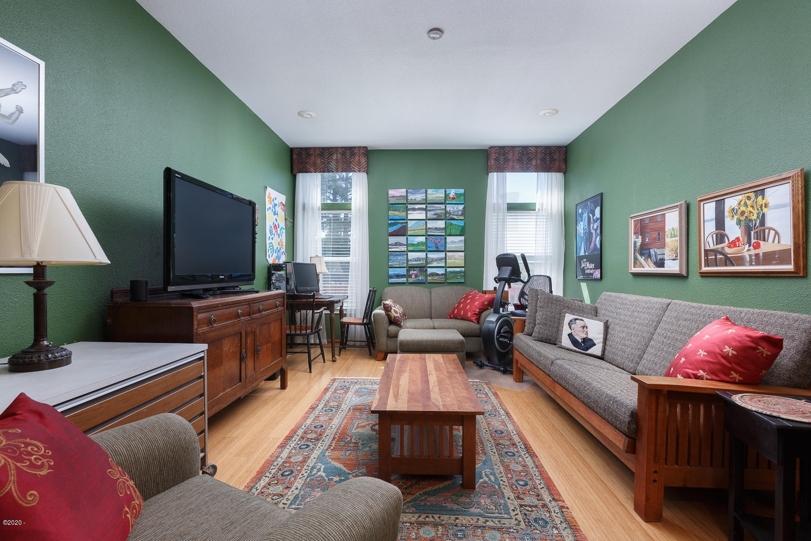 9357 Yaquina Bay Road Newport, OR 97365 - Photo 21 of 47 Game room