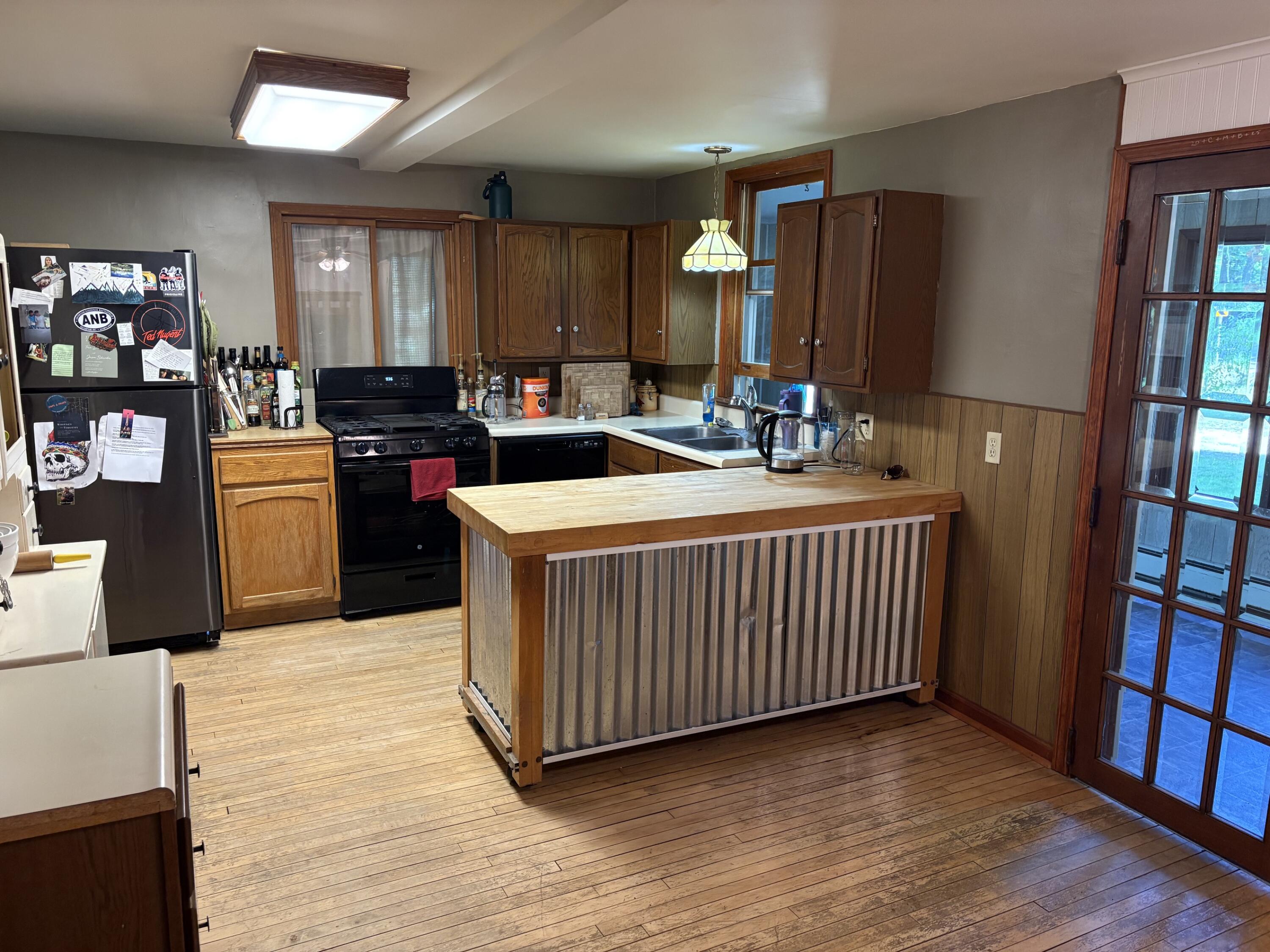8819 Erdman Road Onekama, MI 49675 - Photo 16 of 61 IMG_8744
