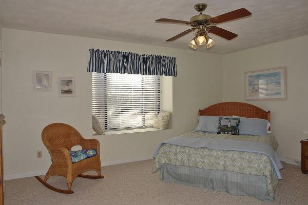 5824 Smith Mountain Road Penhook, VA 24137 - Photo 12 of 26 Master bedroom