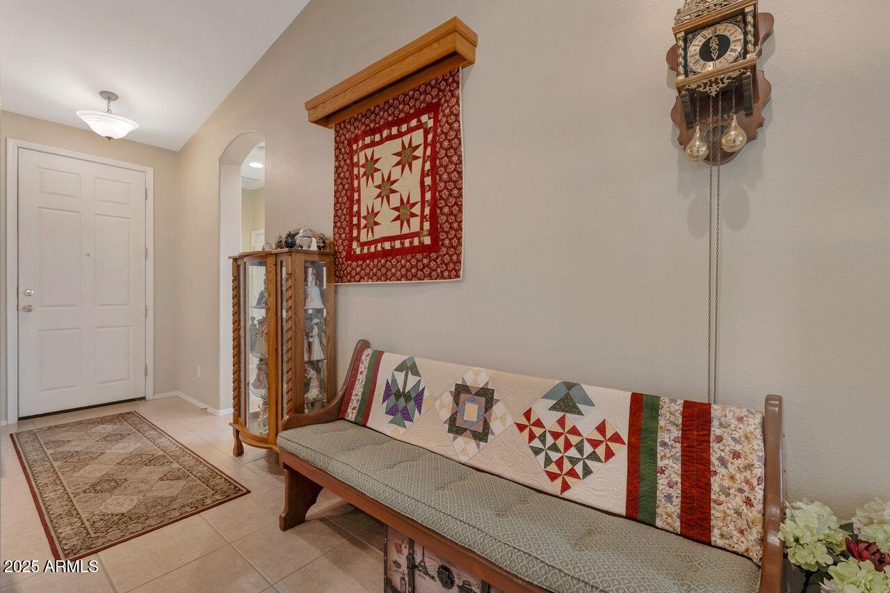 8762 West Myrtle Avenue Glendale, AZ 85305 - Photo 6 of 37 Hallway