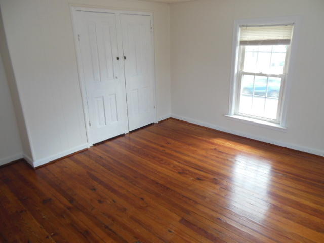 3451 Cove Road Roanoke, VA 24017 - Photo 22 of 35 DSCN5901