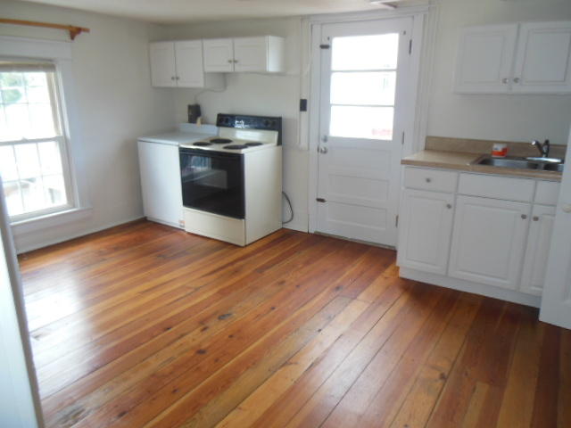 3451 Cove Road Roanoke, VA 24017 - Photo 24 of 35 DSCN5903