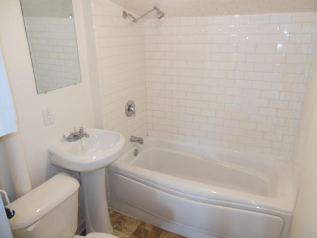 3451 Cove Road Roanoke, VA 24017 - Photo 26 of 35 DSCN5905