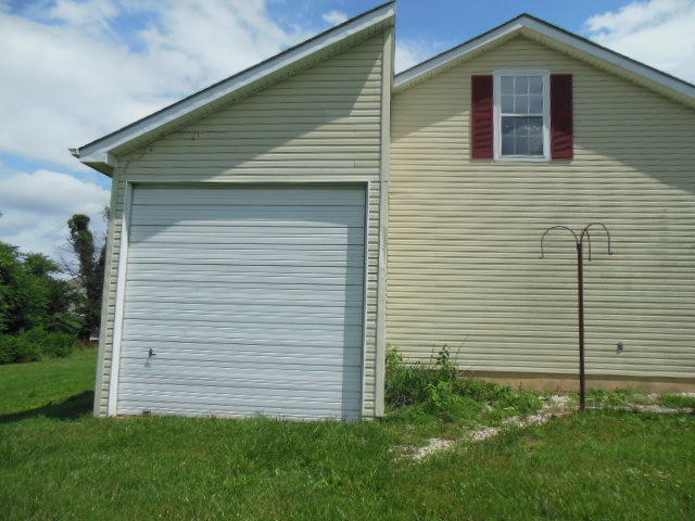 3451 Cove Road Roanoke, VA 24017 - Photo 34 of 35 DSCN5879