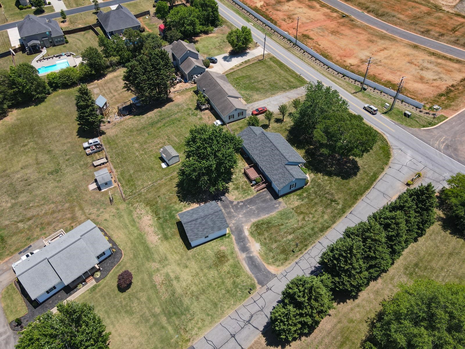241 Mason Drive Inman, SC 29349 - Photo 32 of 36
