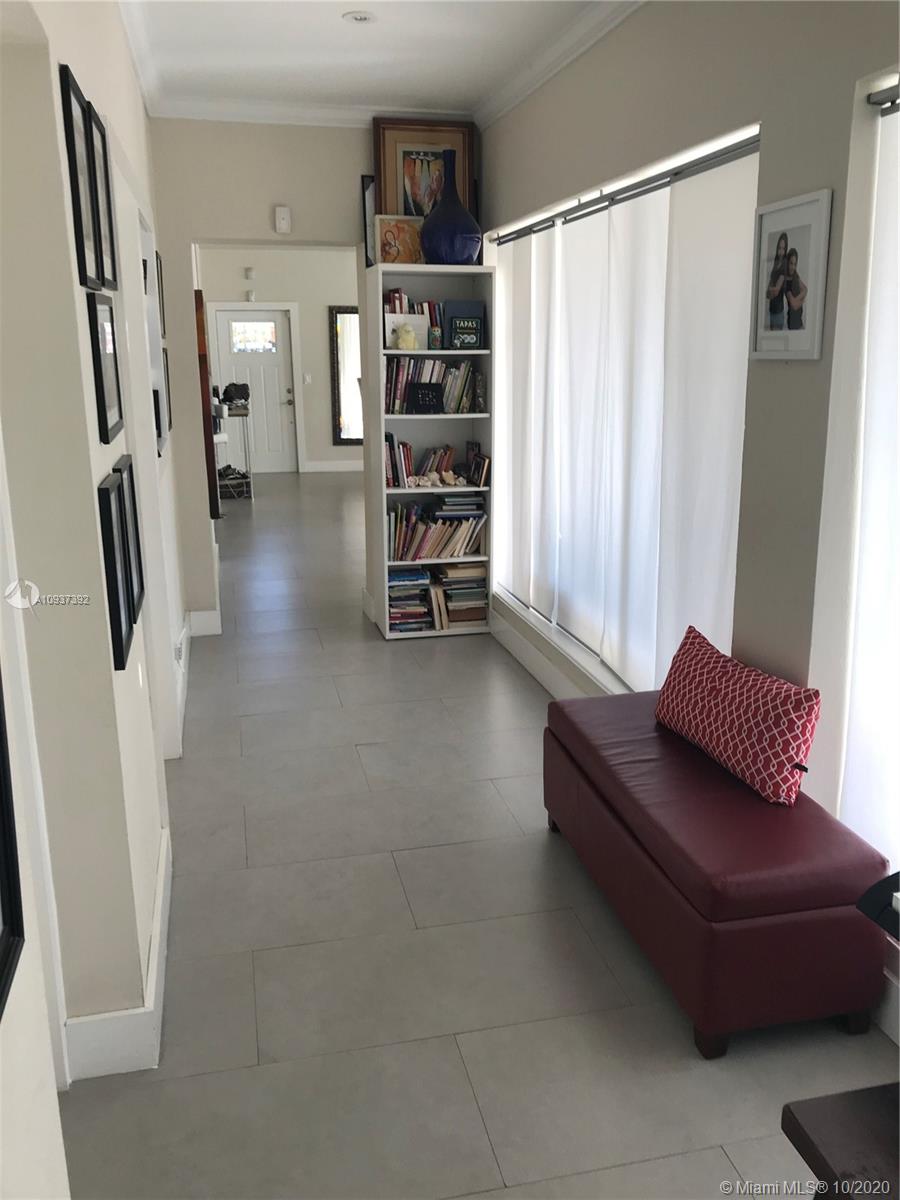 8810 Dickens Avenue Surfside, FL 33154 - Photo 7 of 11