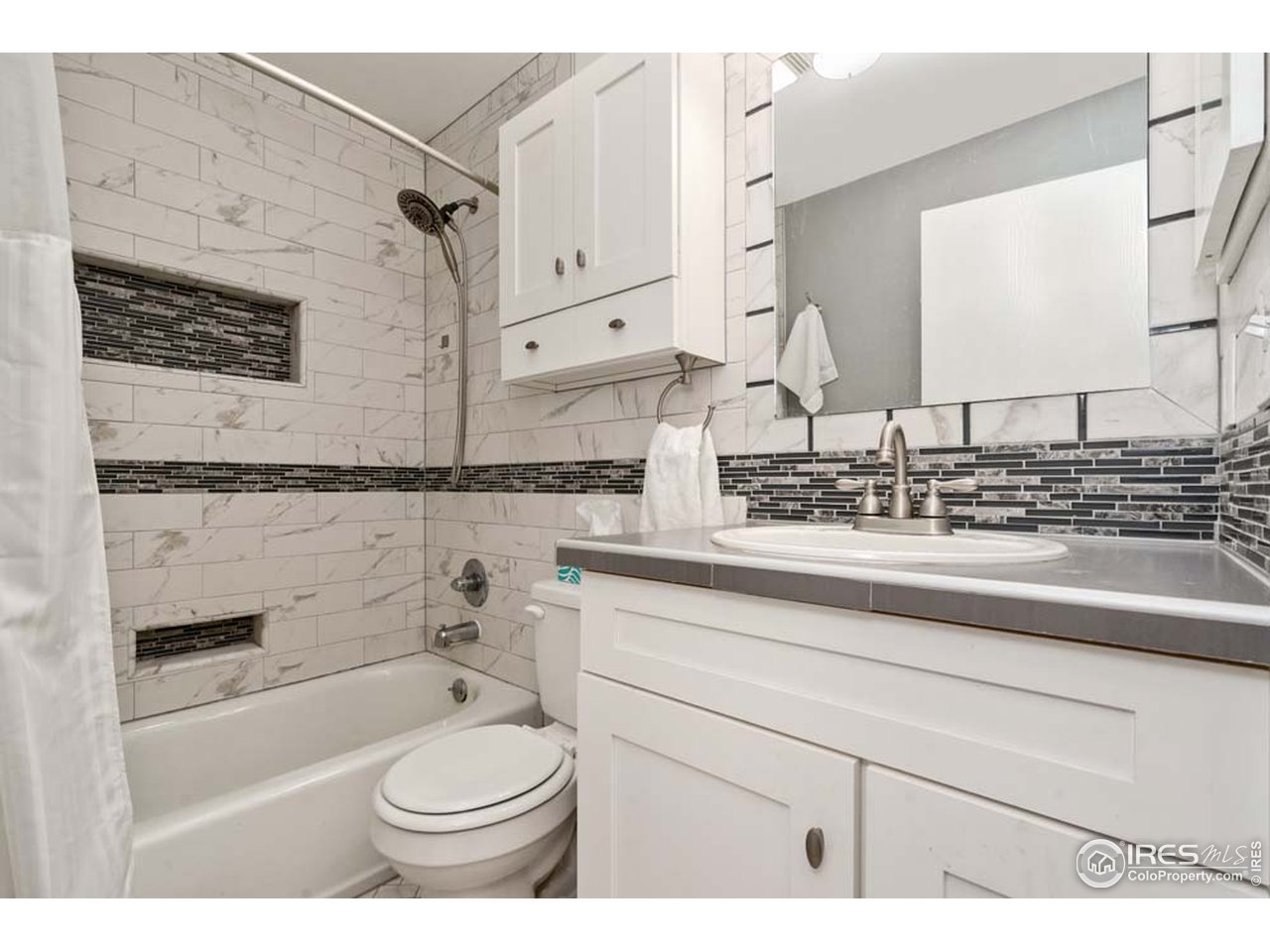 2430 Kodiak Road Fort Collins, CO 80525 - Photo 11 of 25 Full bath