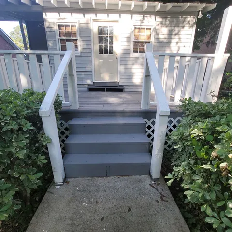 a view of entryway with a front door