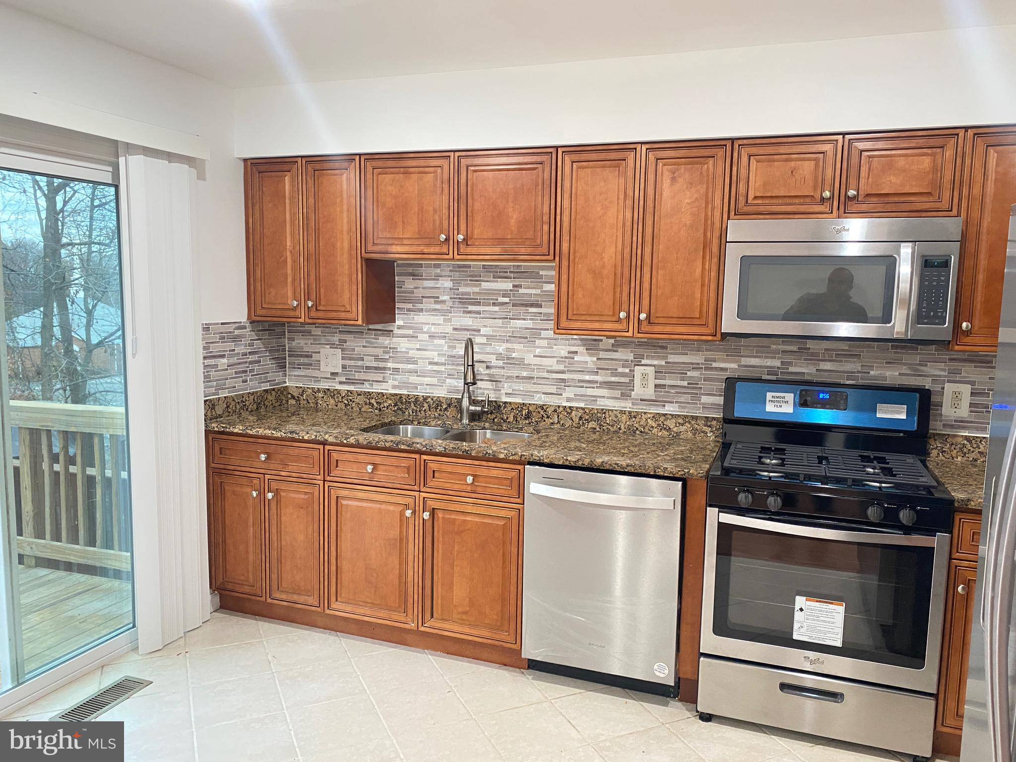 14817 Winding Loop Woodbridge, VA 22191 - Photo 11 of 27