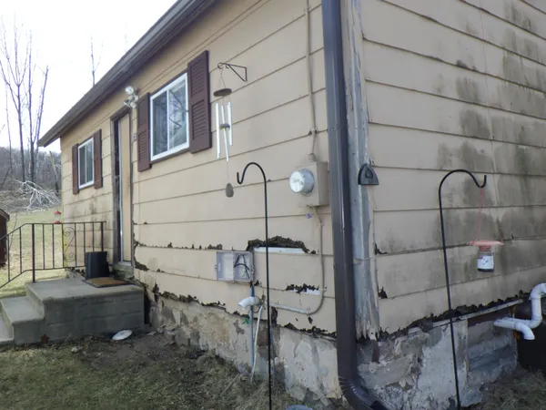 $139,900 | 735 Kohlschmidt Alley, Marion, WI 54950