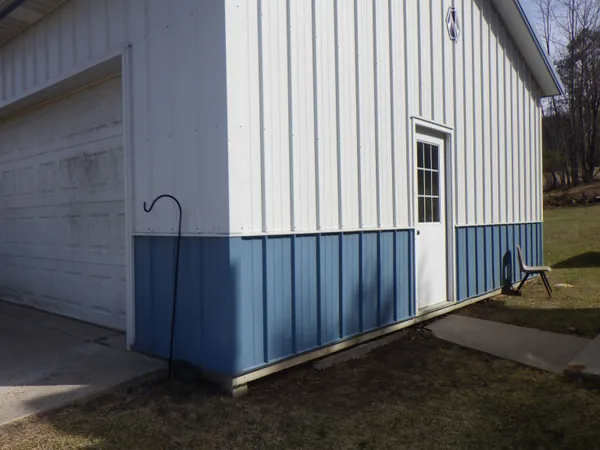 $139,900 | 735 Kohlschmidt Alley, Marion, WI 54950