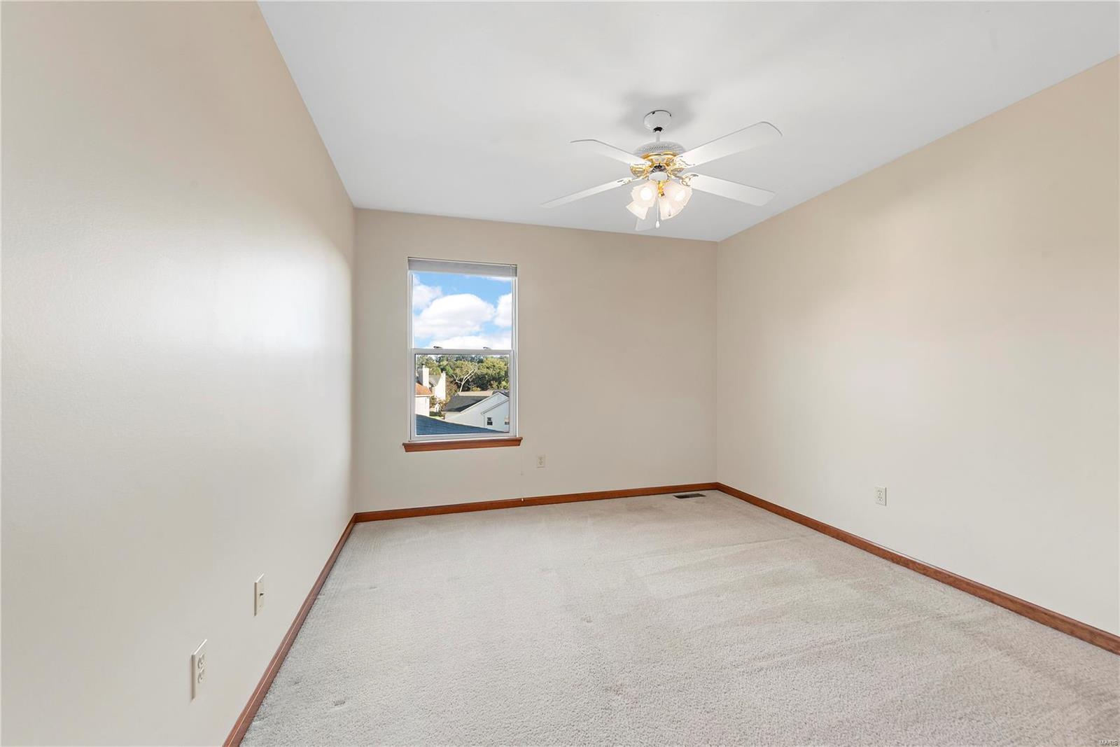 176 Meramec Oak Ridge Fenton, MO 63026 - Photo 28 of 47 Gallery Image 28